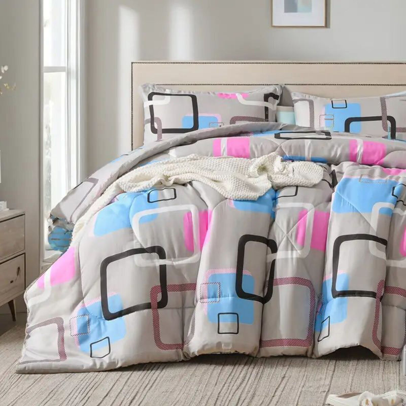 L'ensemble de courtepointe géométrique 2/3-pièces est simple, élégant, doux et résistant à la décoloration, parfait pour les chambres à coucher modernes.