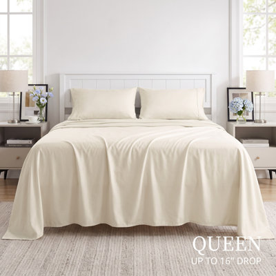 Ensemble de draps 4 pièces en microfibre brossée, format Queen, doux et agréable au toucher, poches profondes, résistant aux plis, à la décoloration et au rétrécissement.