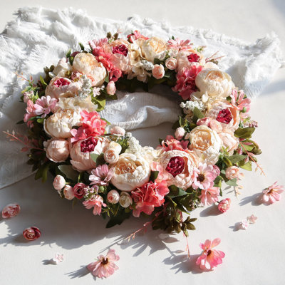Plastic 59cm Wreath