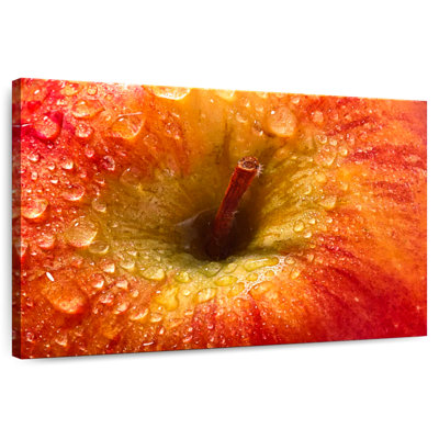 Yarlin Fresh Dewy Red Apple