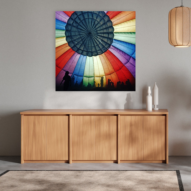Affiche murale abstraite et colorée représentant un paysage naturel à l'intérieur d'un ballon arc-en-ciel, H 48 po x l 48 po