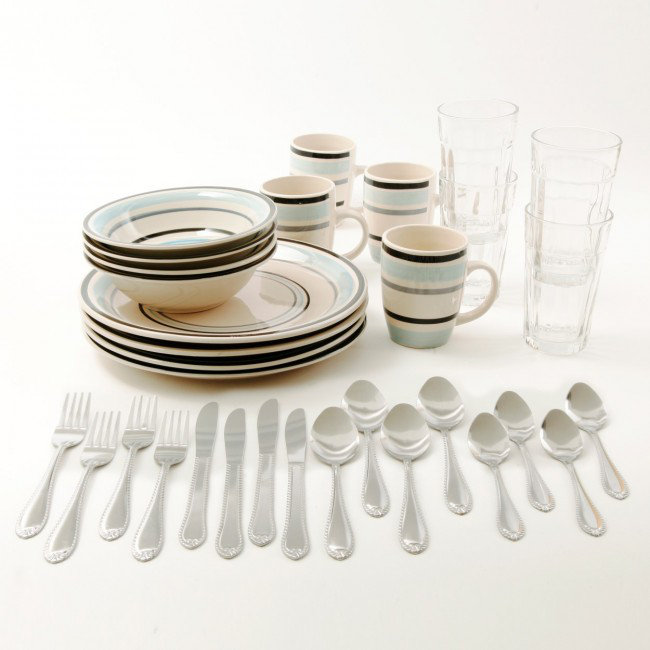 Gibson Deluxe Essentials 32 Piece Dinnerware Set