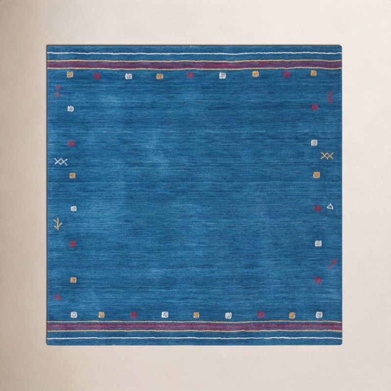 Tapis bleu Danette, Carré 4 pi