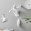 Décoration murale femme de couloir-111386855-111386854