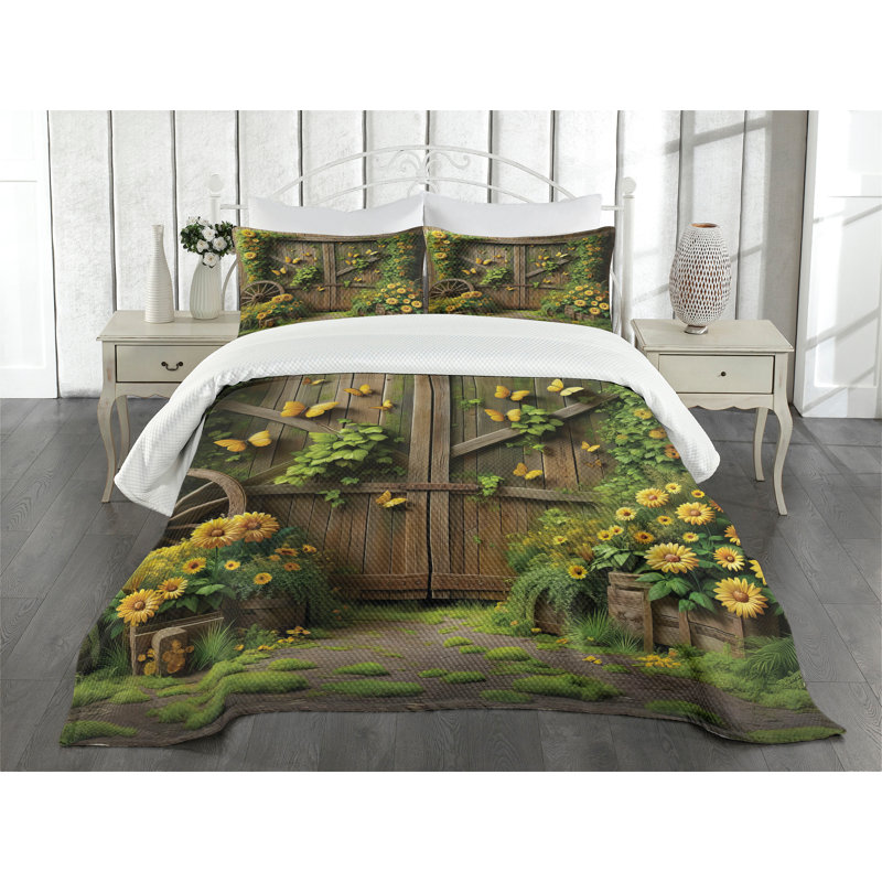Polyester Floral Coverlet, King Coverlet / Bedspread + 2 Standard Shams