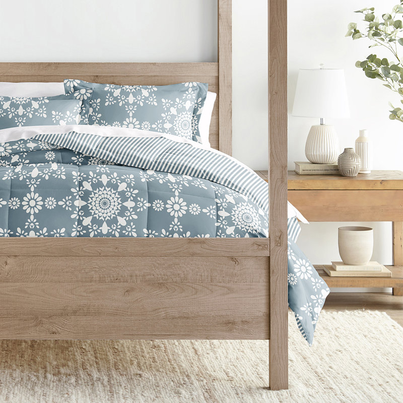 Twin Light Blue Down Alternative Reversible Bedspread Set