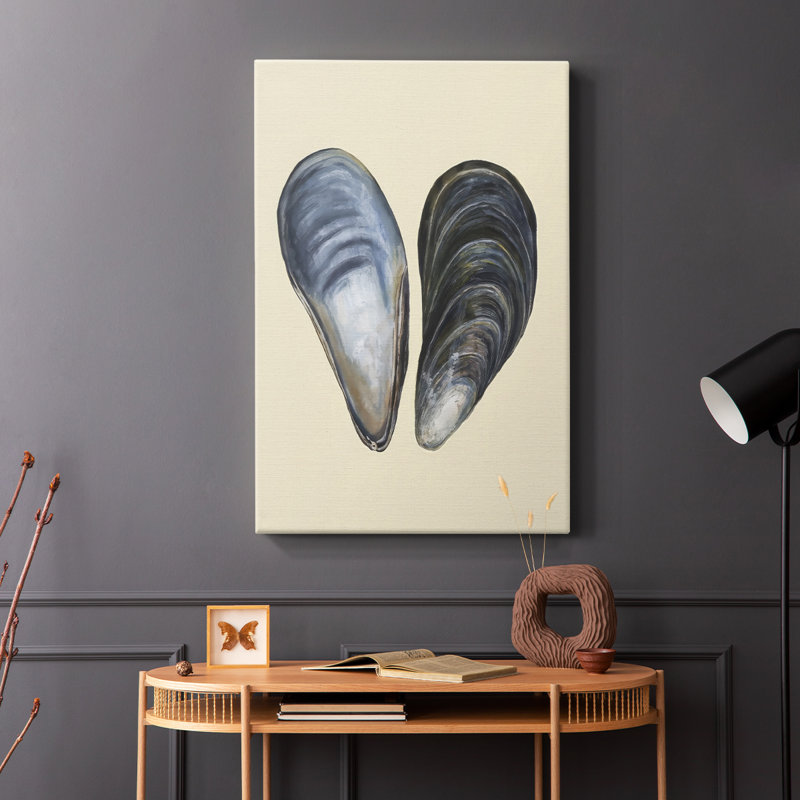 Coquilles bivalves I - Cavas enveloppés de galerie, H 48 po x l 32 po