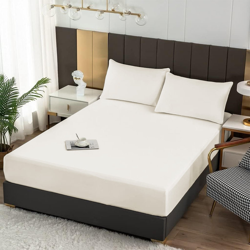 Ultra Soft 200 Thread Count Microfiber Fitted Sheet, Cream, Kingsize (5')