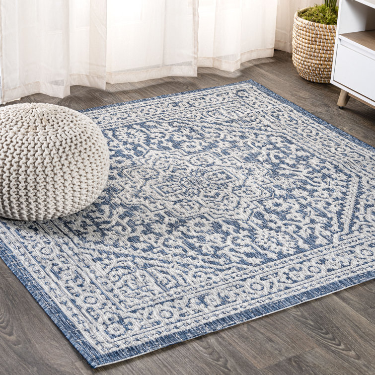 Moten Medallion Textured Weave Navy/Gray Indoor/Outdoor Rug
