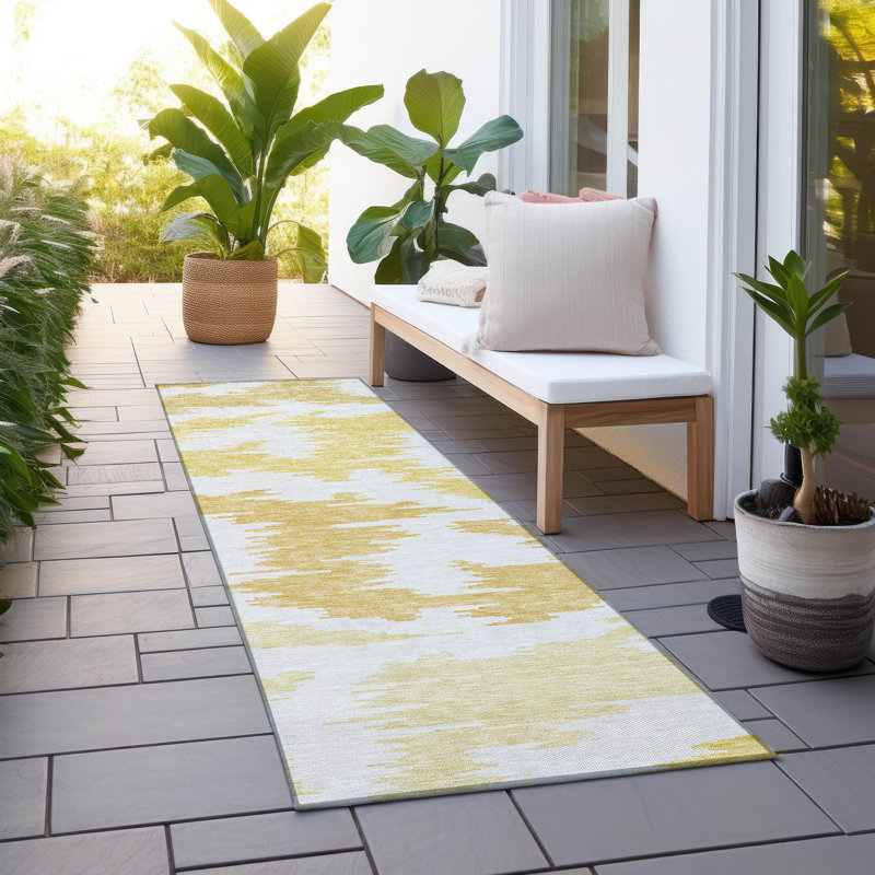 Ceajay Geometric Indoor / Outdoor Rug, Runner 2'3" x 7'6"