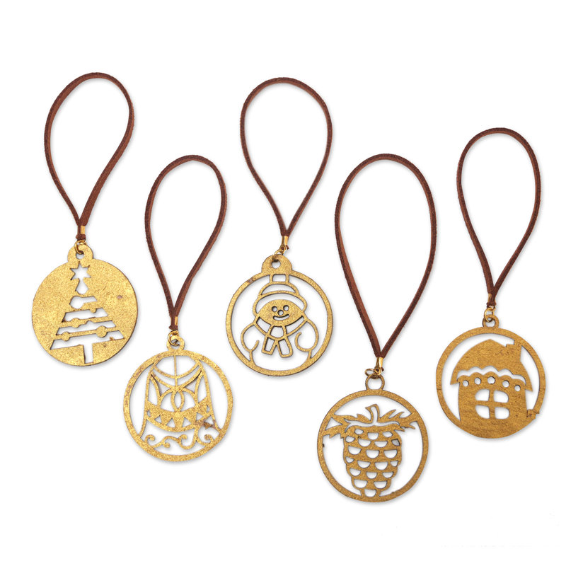 0.02'' Handmade Fabric Holiday Shaped Ornament