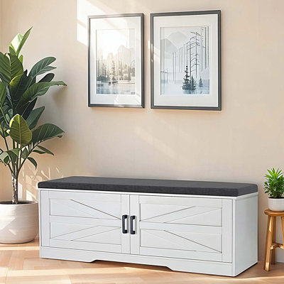 Banc de rangement à 2 niveaux, banc à chaussures avec coussin de siège rembourré, banc d'entrée avec 2 portes de grange et 2 tablettes réglables