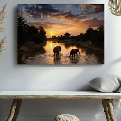 Toile dans un paysage tranquille au crépuscule, trois éléphants, art mural majestueux avec peau rugueuse et deux petits compagnons, art mural