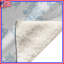 Couvertures bleues à motif damassé-130697405