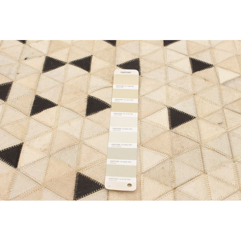 Tapis kaki clair fait à la main Gytage