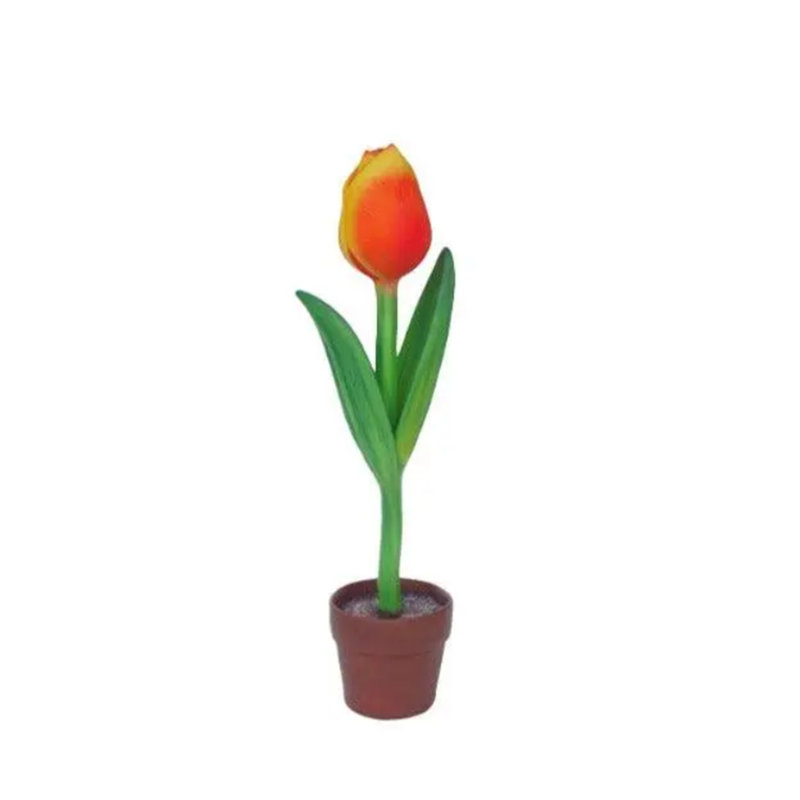 Petite statue de tulipe en pot