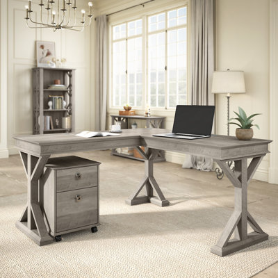 Bureau de direction en L Ozro Homestead