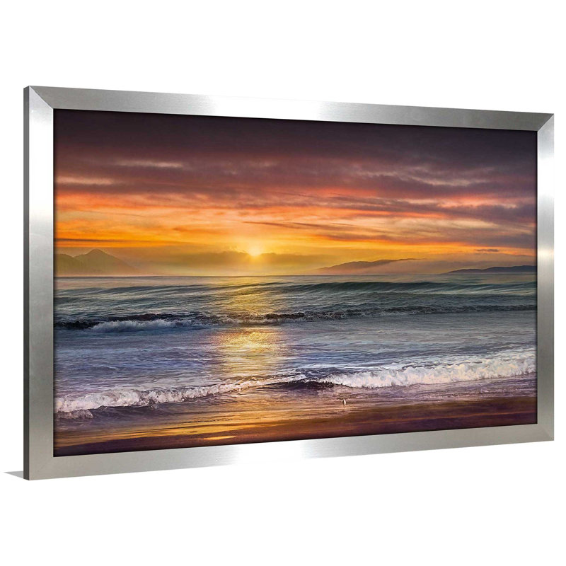 «Sundown Descanso Beach», reproduction d'impression encadrée, H 21,5 po x l 27,5 po x P 0,75 po, Encadrement argenté