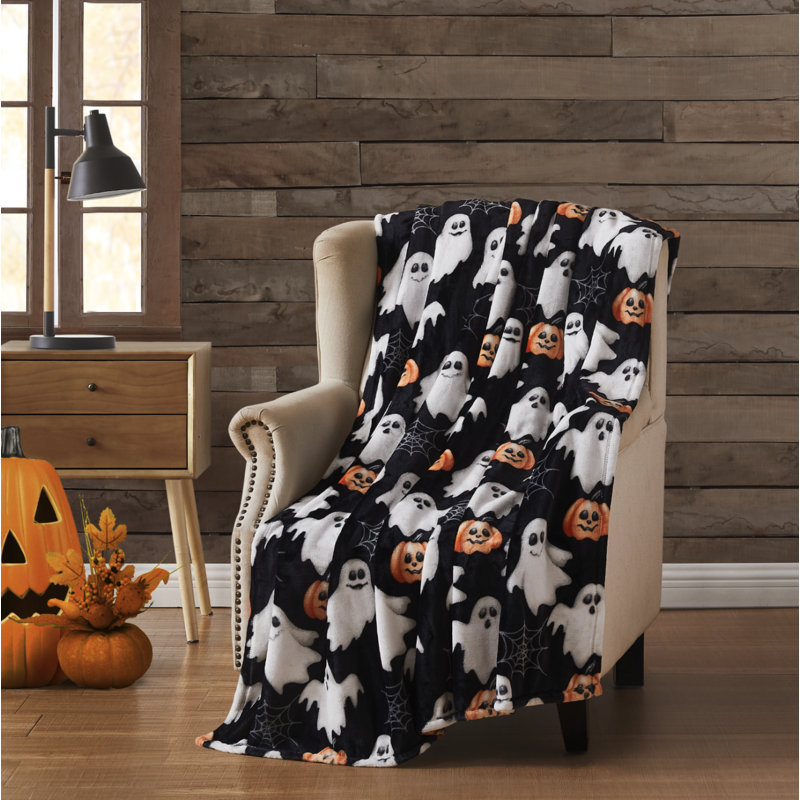 Hassin Throw Blanket