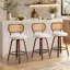 Tabouret de comptoir pivotant en bois massif de 26 po avec dossier en rotin beige (ensemble de 3)-1209169726-1209169727