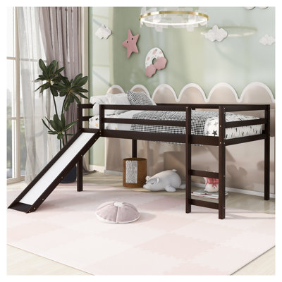 Lit mezzanine simple en bois massif avec glissade, cadre de lit superposé espresso pour enfants avec garde-corps et lattes