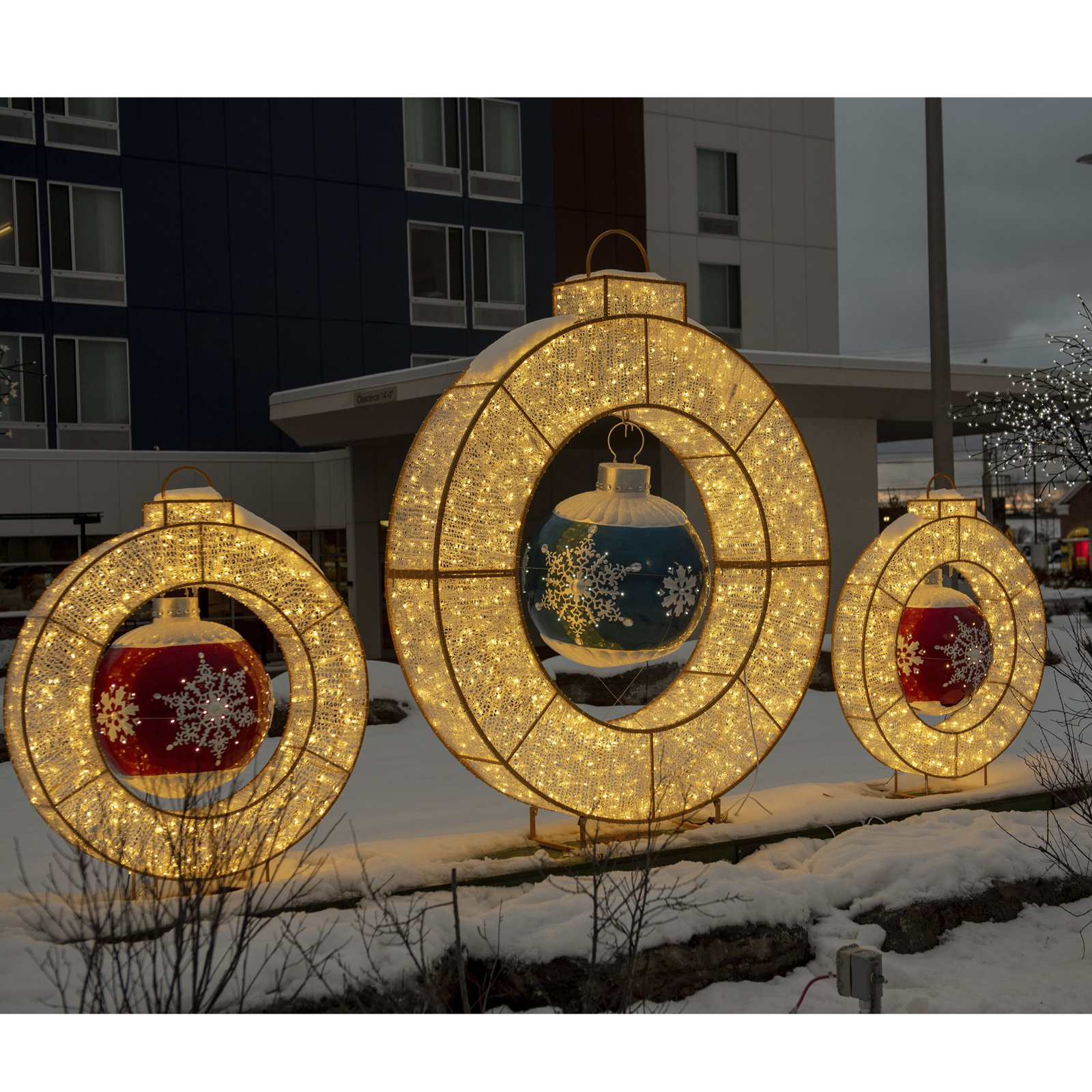 Lighted Ornament Display Decor