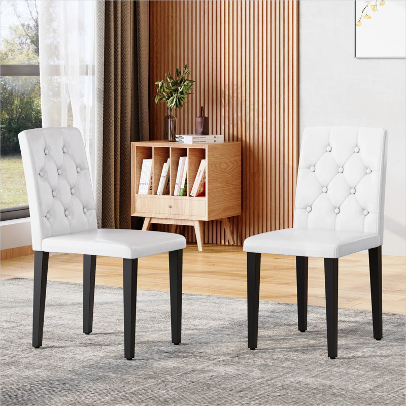 Chaises d'appoint blanches en cuir de polyuréthane blanc avec pieds en métal de couleur noire - dossier à boucle ergonomique, ensemble de 2, pour salle à manger et salle de réception, contemporain