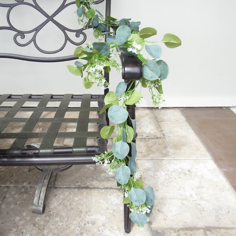 Indoor/Outdoor Lighted Baby's Breath Garland with Timer