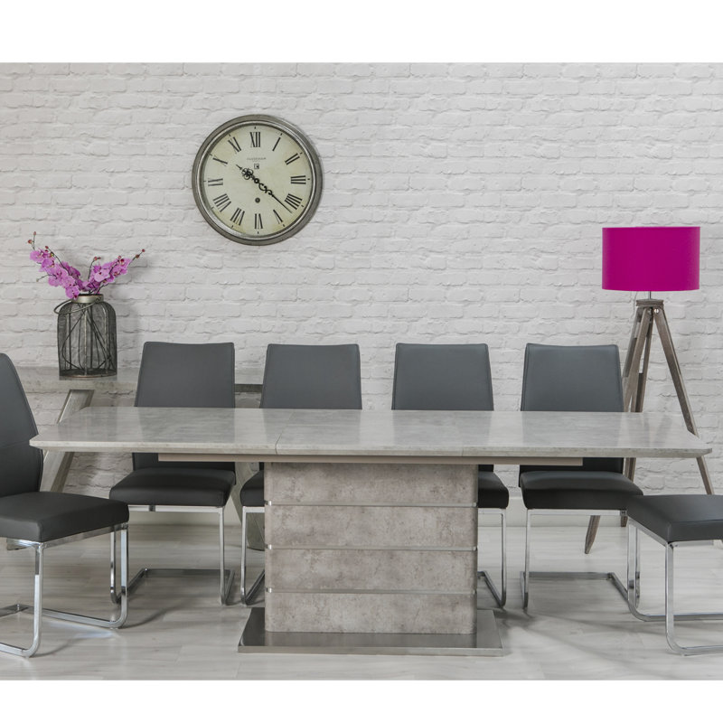 Cremont Extendable Dining Table