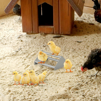 Deux petits perchoirs à perchoir, un perchoir sécuritaire pour les poussins / poules, des perchoirs de dressage pour les petits poussins, des jouets amusants pour les poussins