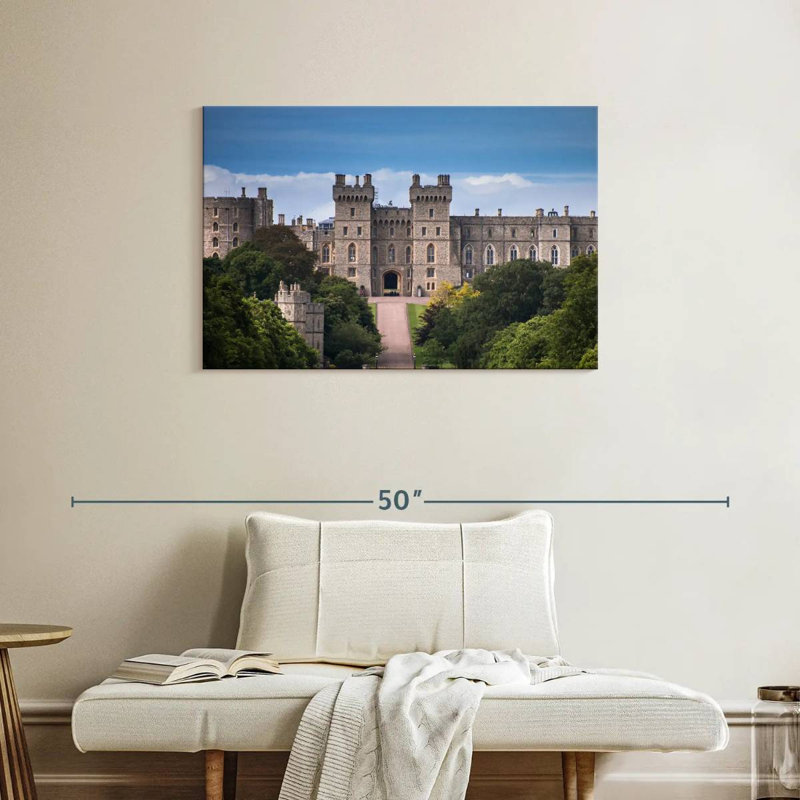Château royal Kavia Windsor, H 24 po x l 36 po