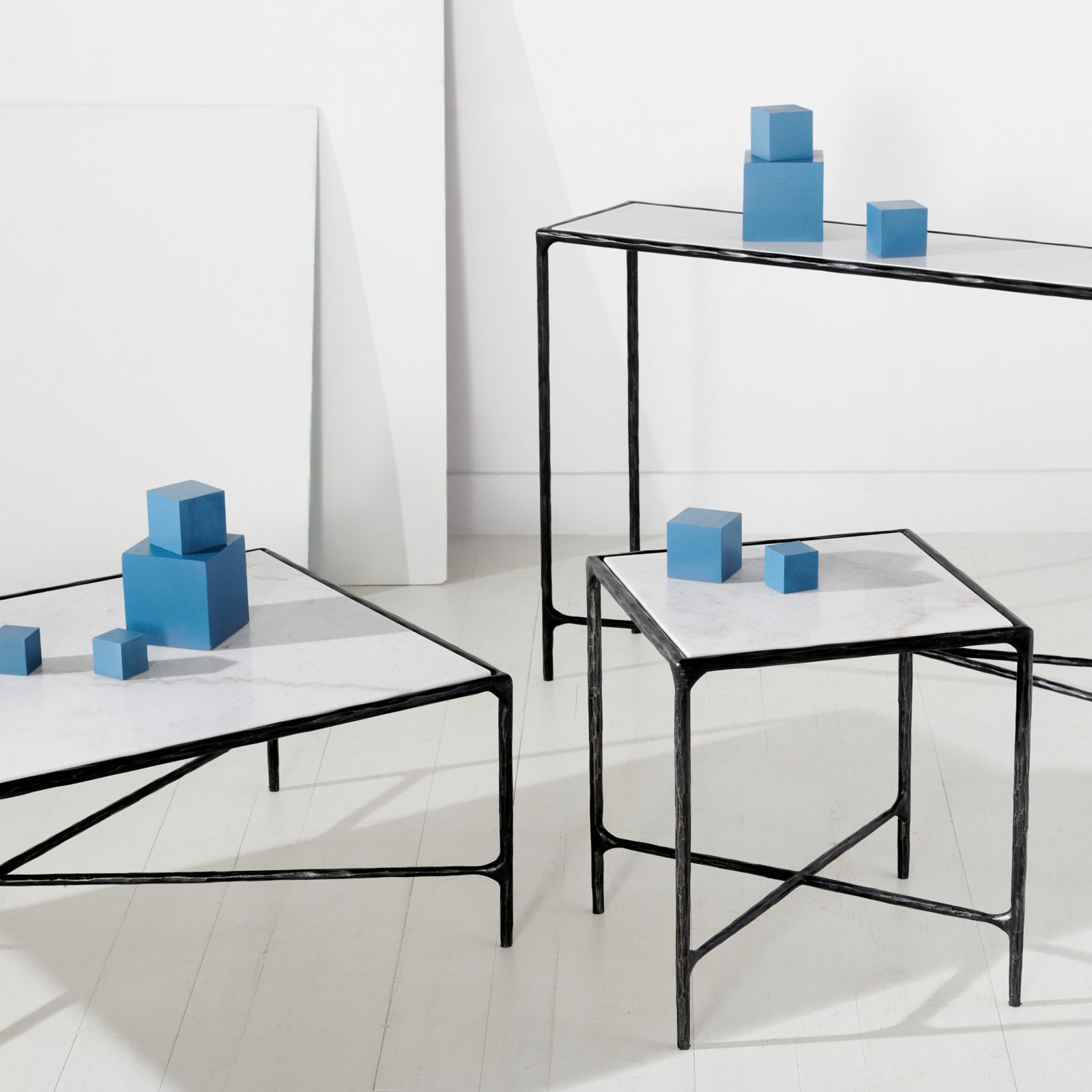 Evelynn End Table, Black, Clear