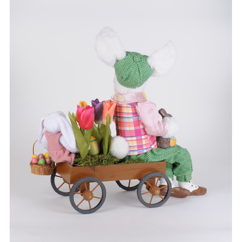 Figurines & Collectibles