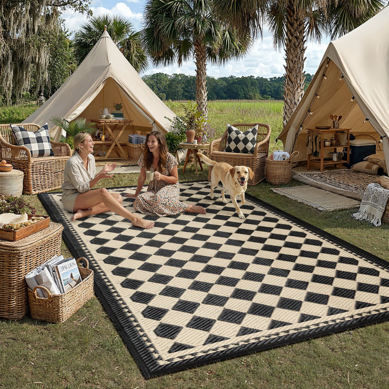 Enzo Geometric Checkered Waterproof Reversible Outdoor Rug, Rectangle 5' x 8', Yellow/White