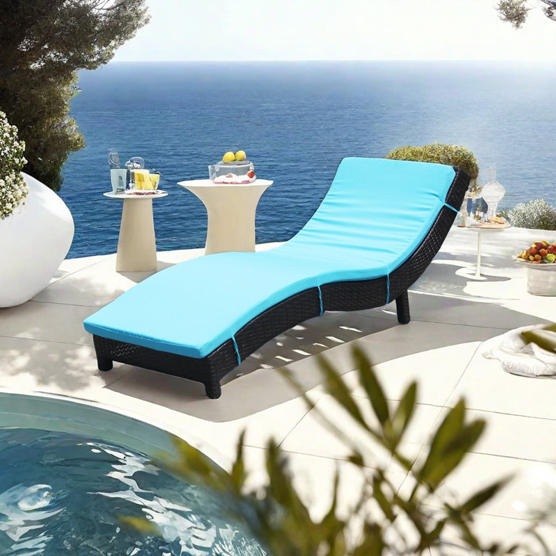 Eco-Friendly Outdoor Wicker Chaise Lounge Outdoor Wicker Chaise Lounge , Cushion Included