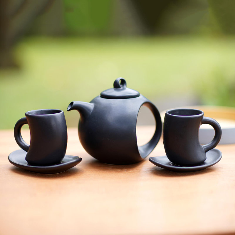 Orren Ellis Abida 14oz. Teapot