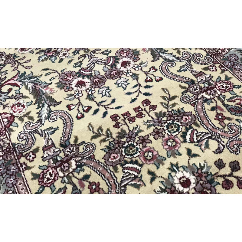 Wool Oriental Area Rug in Beige/Light Plum/Green
