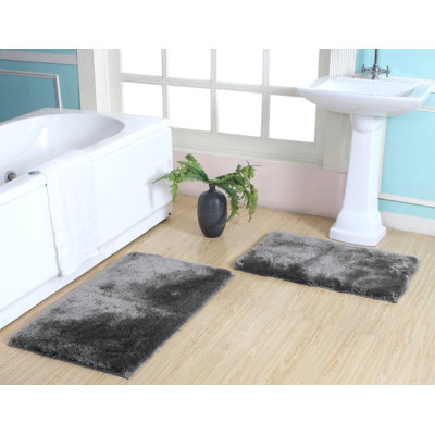 Ensemble de tapis de bain luxueux en microfibre - 20 po x 32 po / 23 po x 39 po