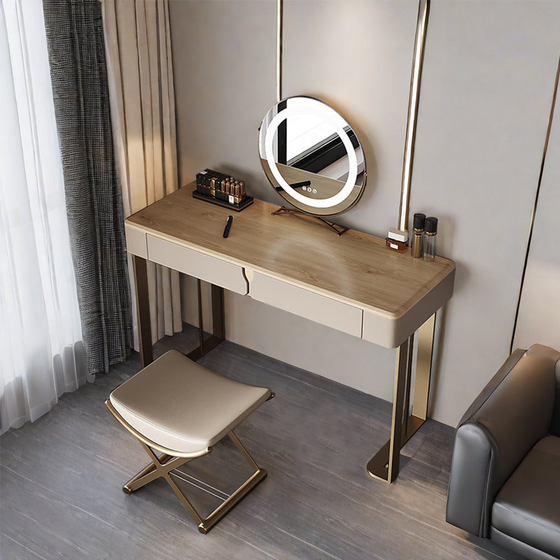 Lissete Vanity