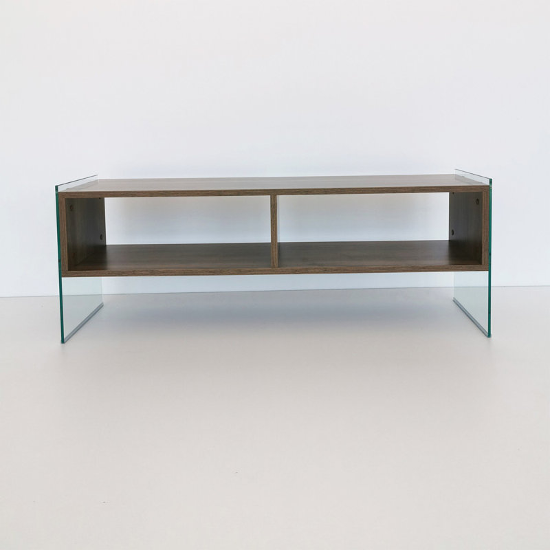 Meuble télé moderne avec possibilité de fixation murale, finition noyer, 47,2 po x 17,7 po x 13,8 po | 100% panneau de particules enduit de mélamine et cadre en verre trempé | Capacité de poids maximale: 44 lb | Design élégant avec plusieurs tablettes