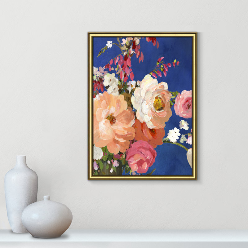 Calliope Midnight Garden Flowers I - peinture encadrée, H 24,25 po x l 18,25 po x P 0,75 po, Cadre doré