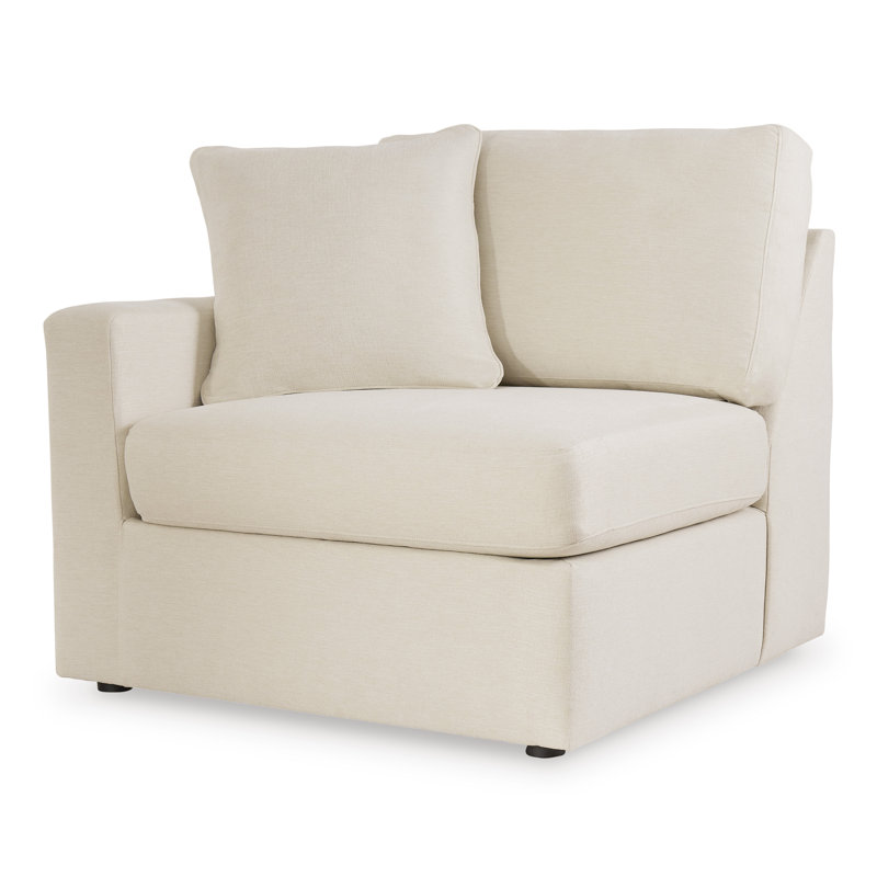 Braintree 4-Piece Sectional With Storage Console