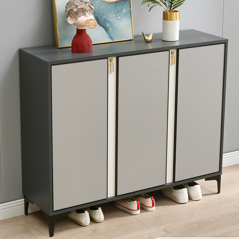 Rangement pour chaussures en aluminium noir et gris