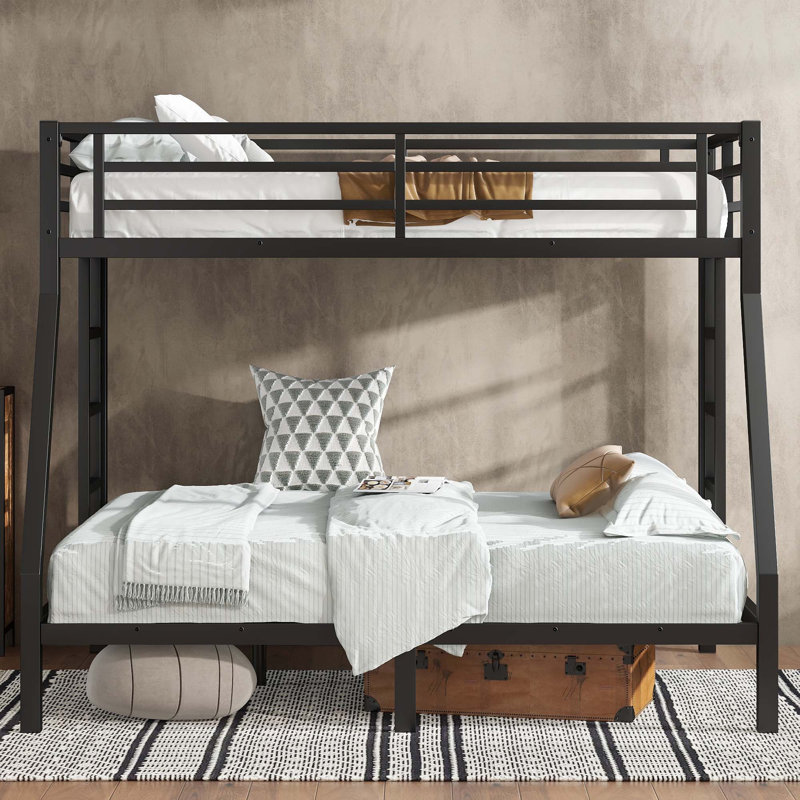 Lit superposé simple au-dessus d'un lit double en métal durable avec rangement sous le lit, parfait pour économiser de l'espace et de la sécurité
