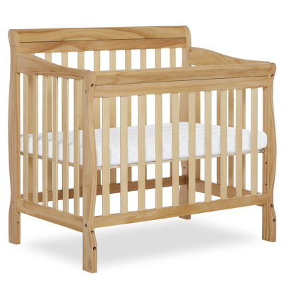 Sleigh Crib 3-in-1 Convertible Crib