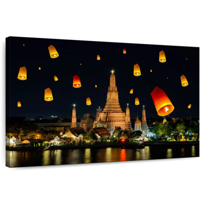 Nicci Wat Arun Lantern Festival