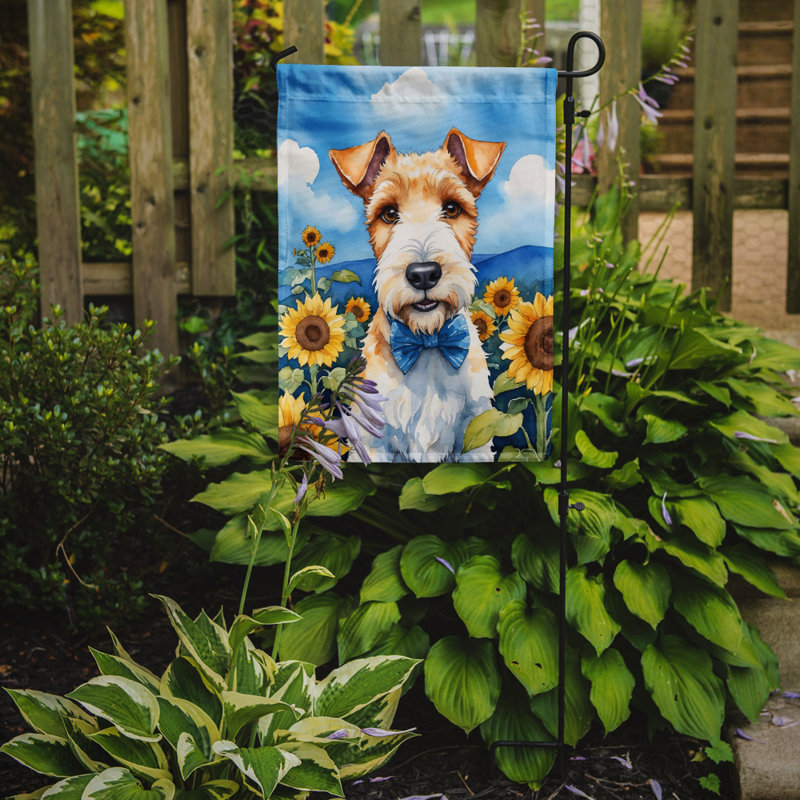 Lévrier irlandais dans le drapeau du jardin de tournesols, Fox terrier