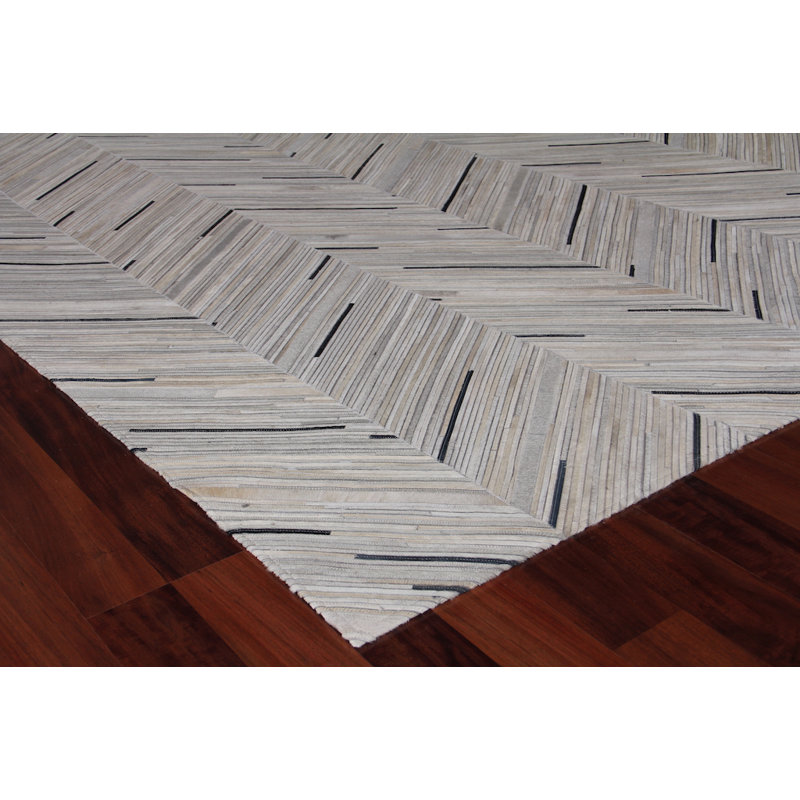 Natural Hide Cowhide Chevron Area Rug, Rectangle 9'6" x 13'6"