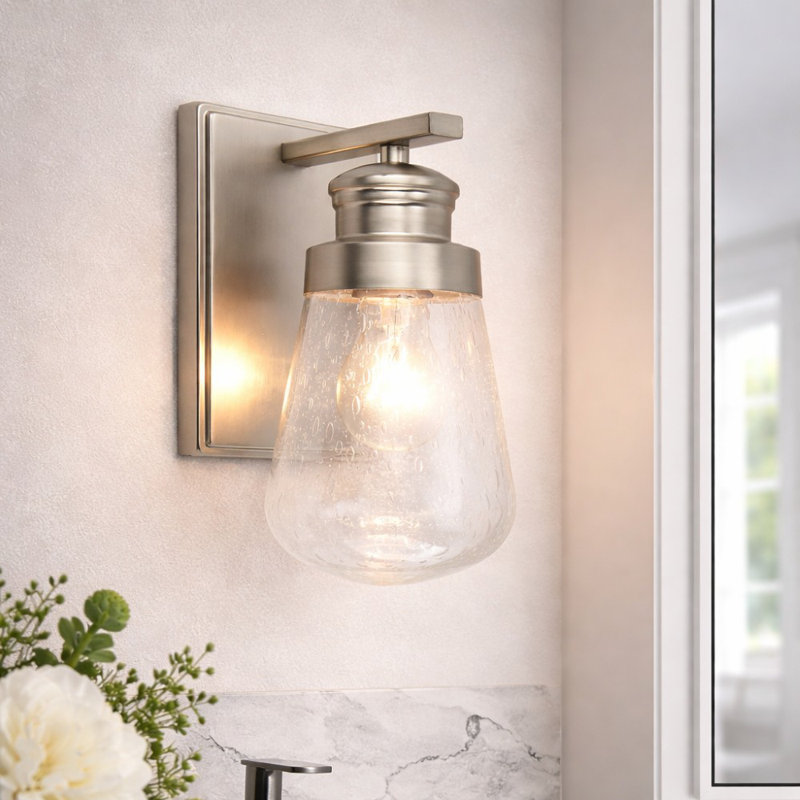 Éclairage pour meuble-lavabo 1 lumière au fini nickel brossé