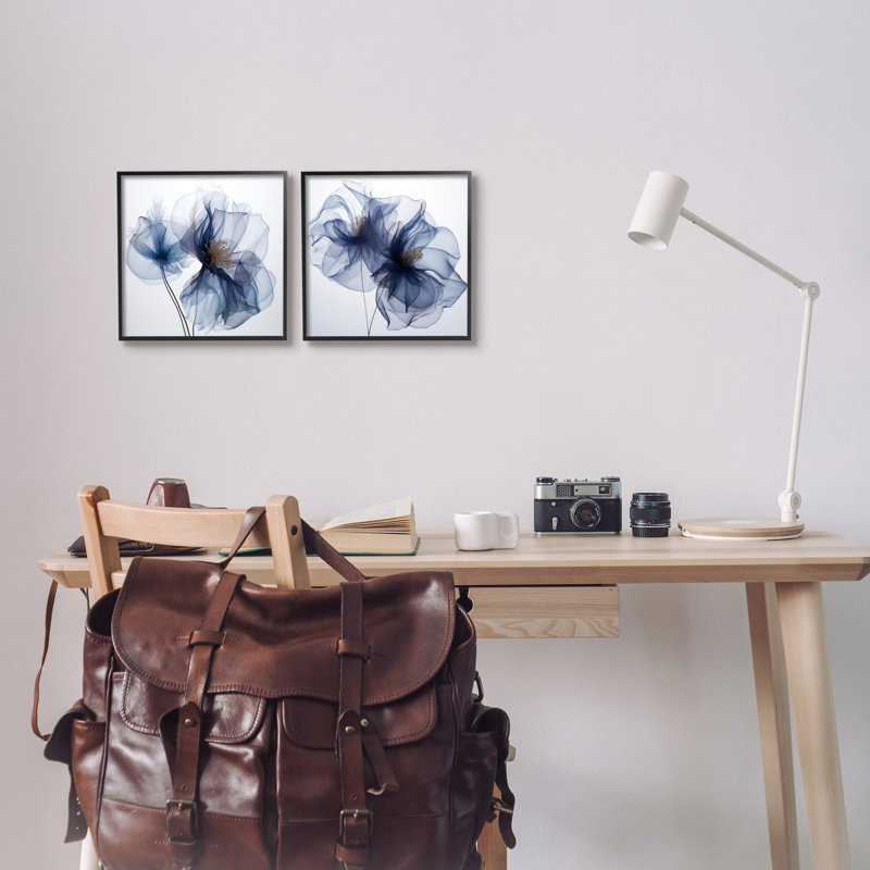 Fleurs bleues modernes par Irena Orlov - Ensemble de 2 reproductions de cadres photo sur bois, Giclée encadrée noir minuit
